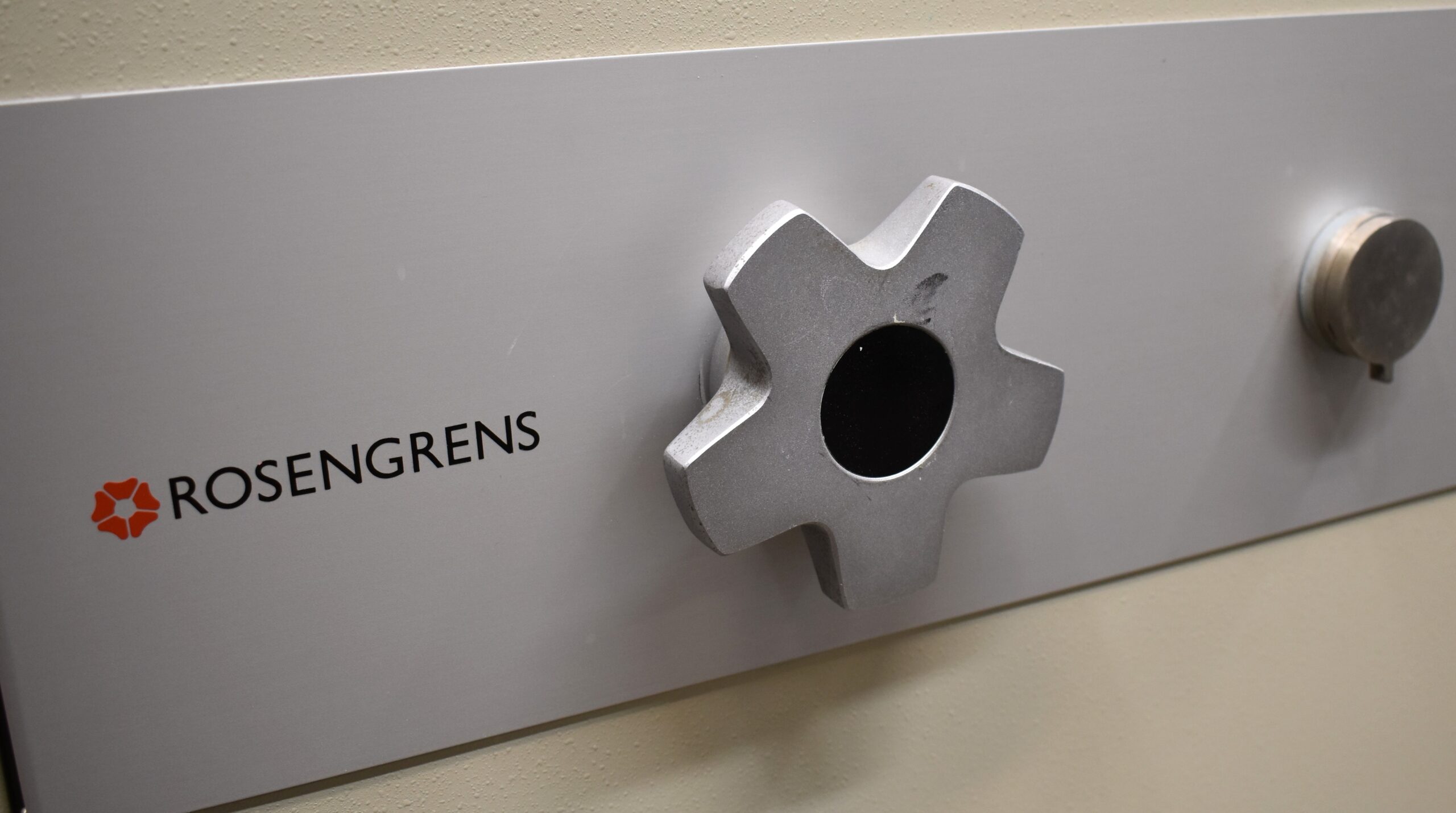 Begagnat Värdeskåp Rosengren BR 120-140 nyckellås
