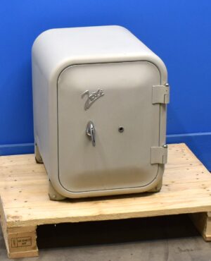 Jöli Retro Begagnat Dokumentskåp