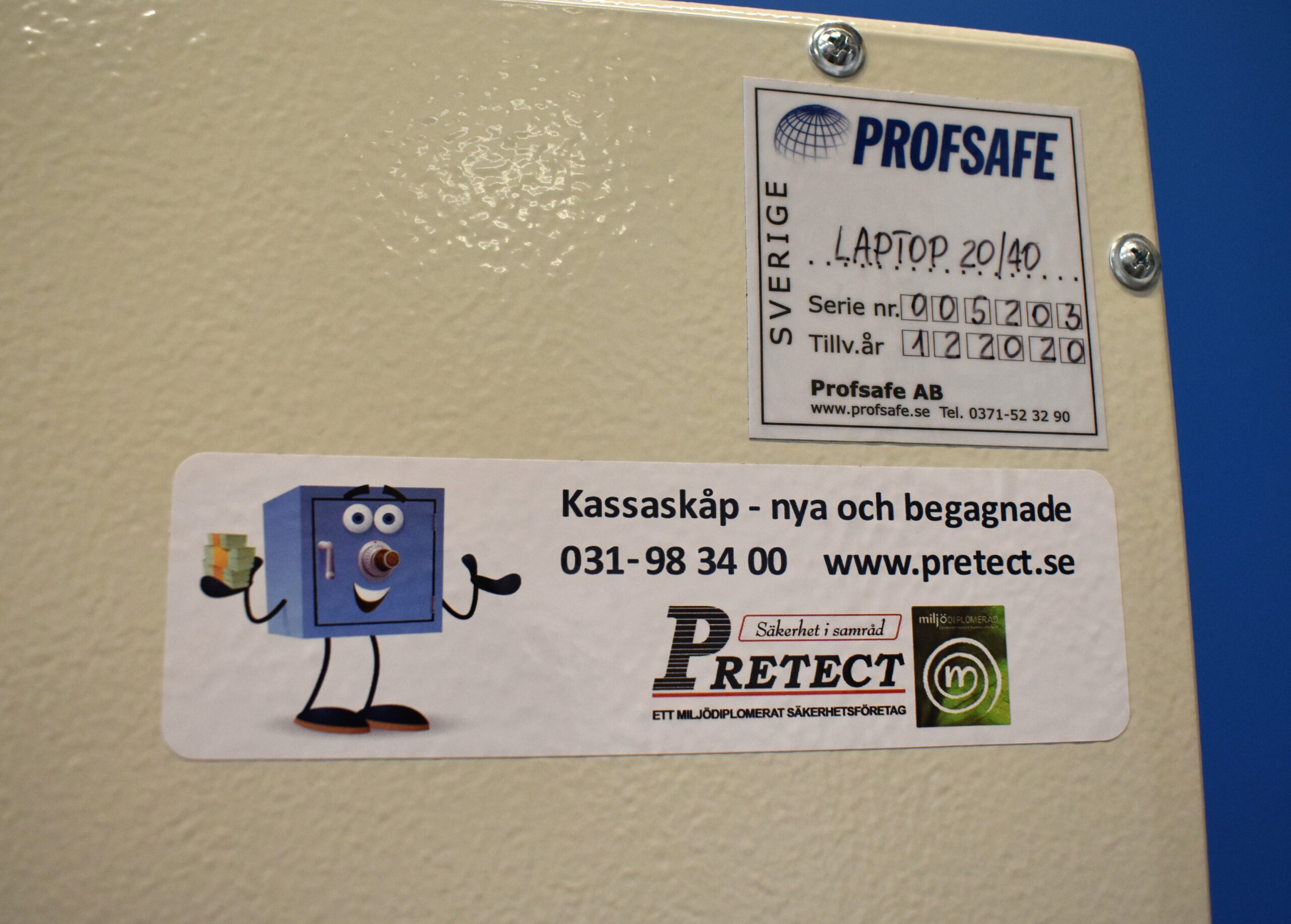 Begagnat Profsafe LTS 20-40 oklassat Laptopskåp Skylt
